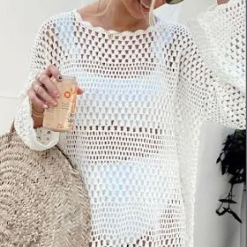 Women's Size Small Olviaceous crochet cover up - Sand